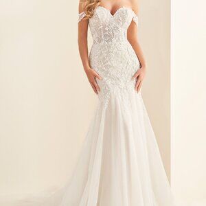 Enchanting E504 Wedding Dress